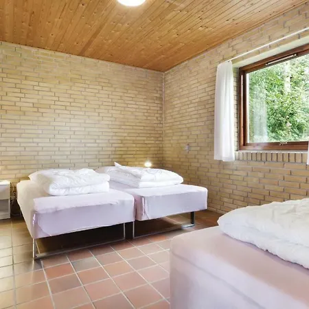 In Bording With 5 Bedrooms, Sauna And Indoor Swimming Pool בית נופש Bording Stationsby