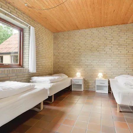 בית נופש In Bording With 5 Bedrooms, Sauna And Indoor Swimming Pool *